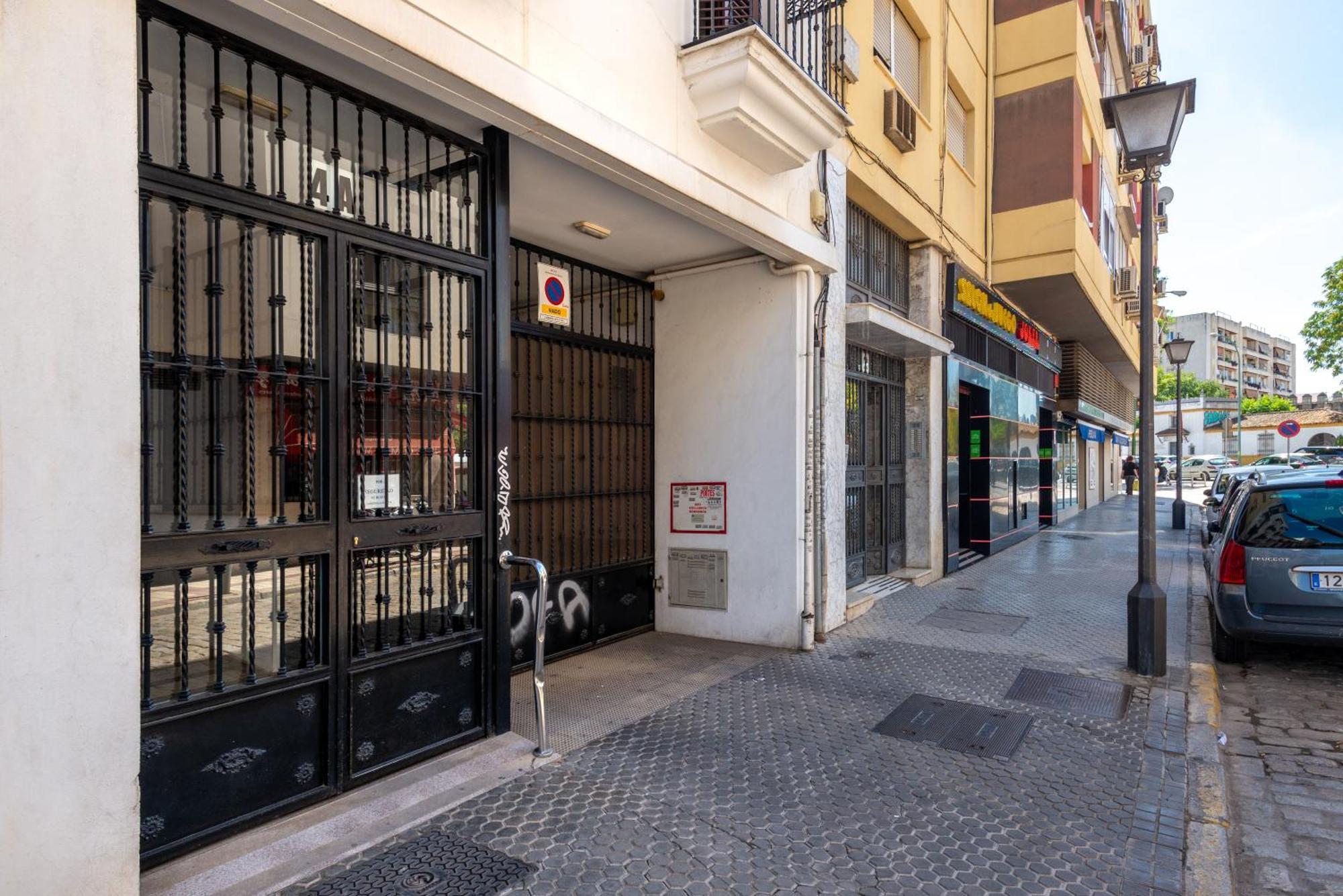 First Floor Close Macarena Church Σεβίλλη Εξωτερικό φωτογραφία